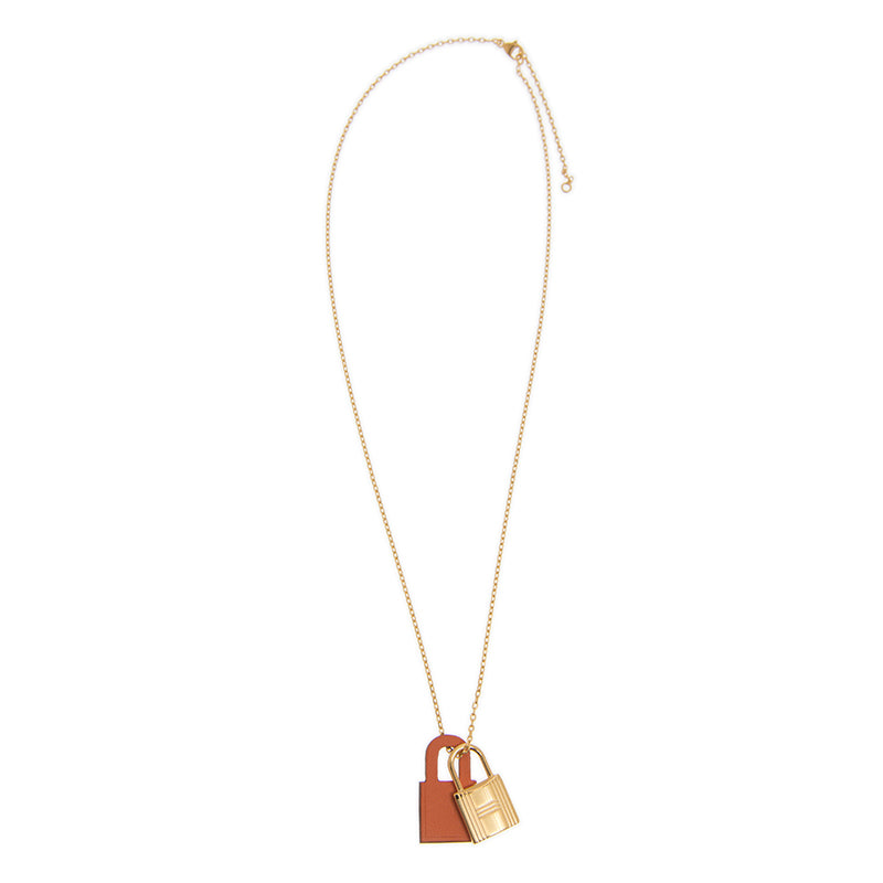 18K O'Kelly Orange Pendant Hermes Necklace