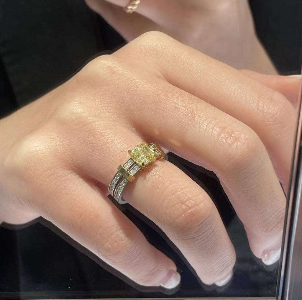 18K Tiffany Schlumberger Stone Ring