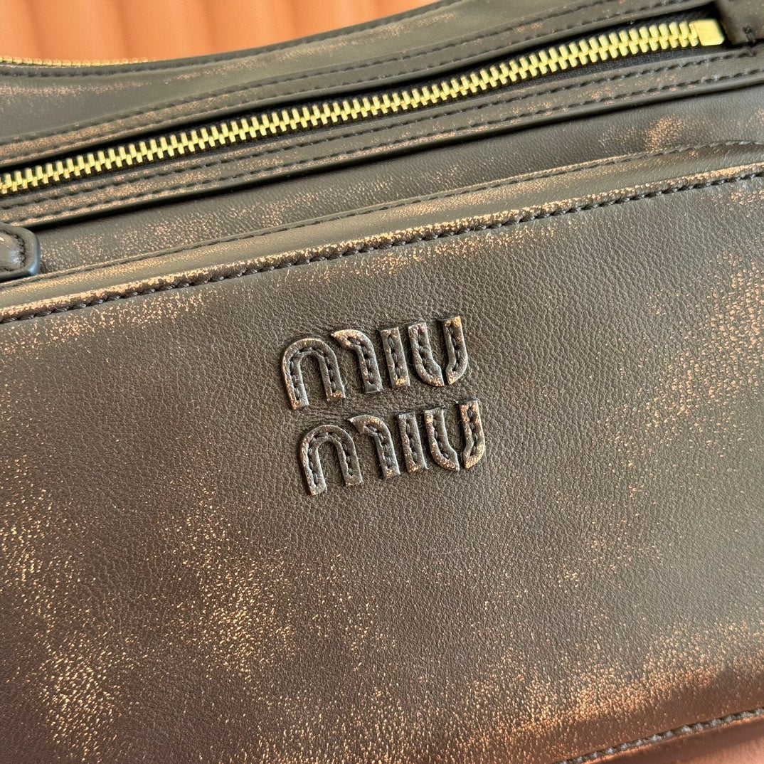 MIUMIU 26S POCKET BAG 38 IN BLACK CALFSKIN GOLD HARDWARE