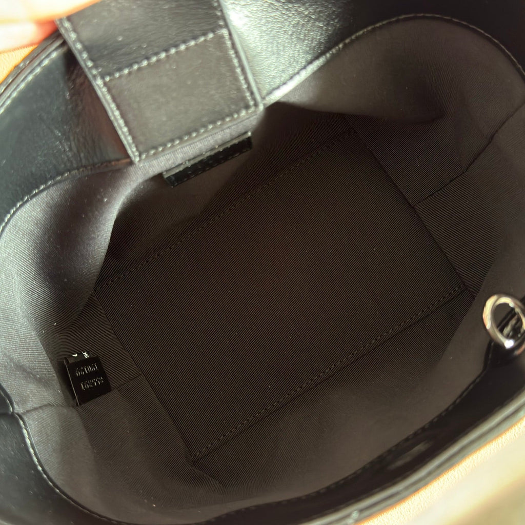 GUCCI 26S  MARMONT TOTE BAG 17 IN BLACK CALFSKIN