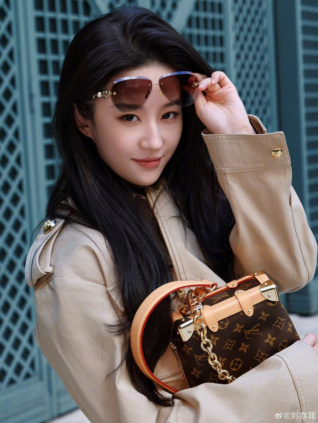 Louis Vuitton Z3318U Sunglasses - 64-14-145