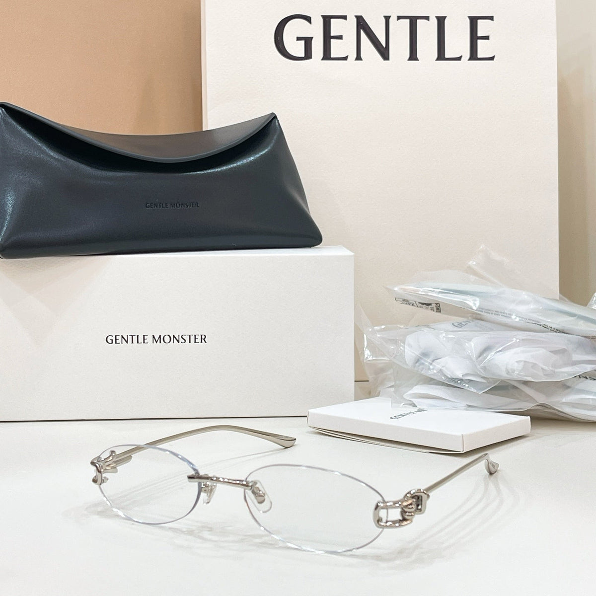 Gentle Monster Farrow Musubi Sunglasses