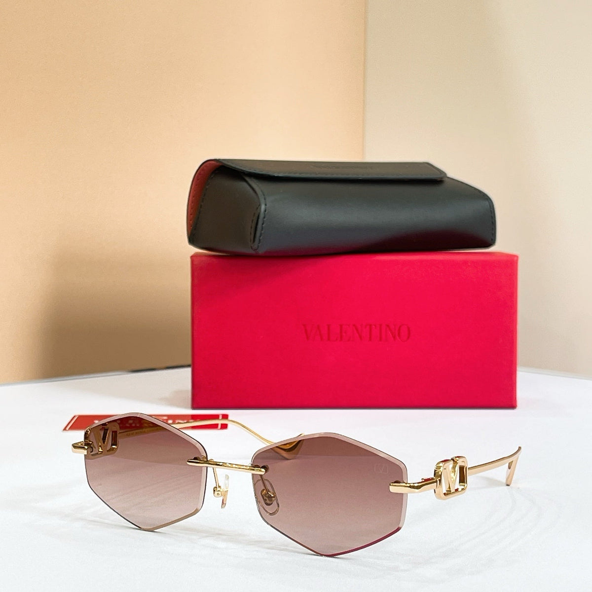 Valentino VLS-187 Sunglasses