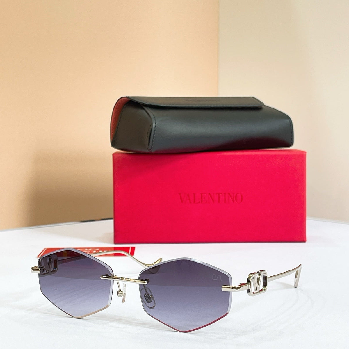 Valentino VLS-187 Sunglasses