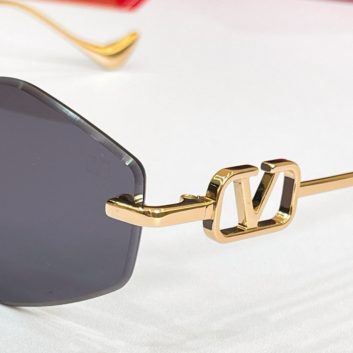Valentino VLS-187 Sunglasses