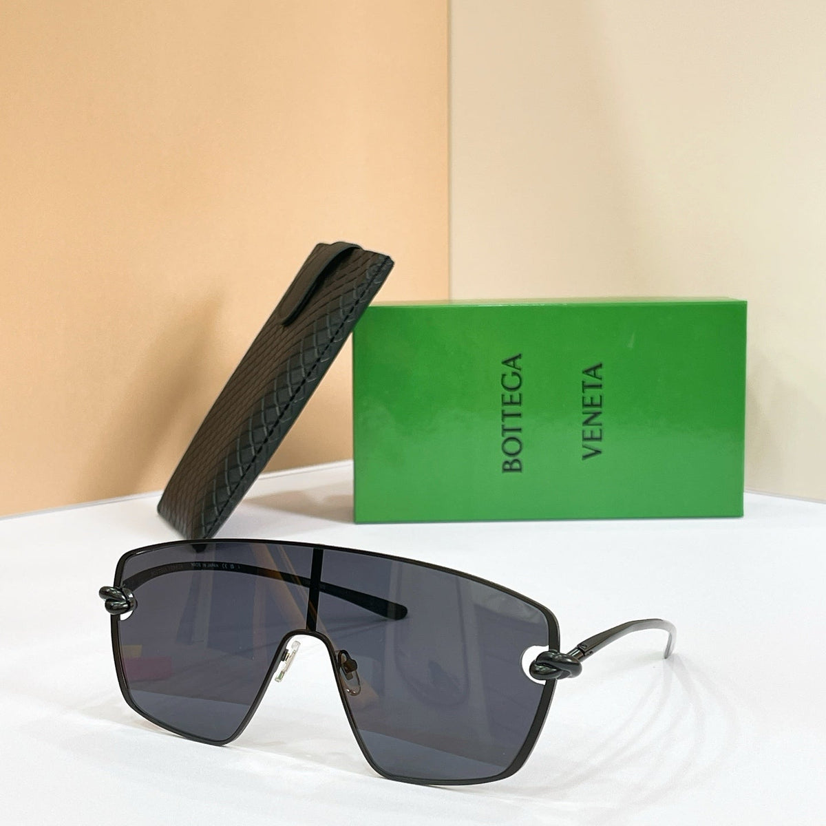 Bottega Veneta BV1515S Sunglasses
