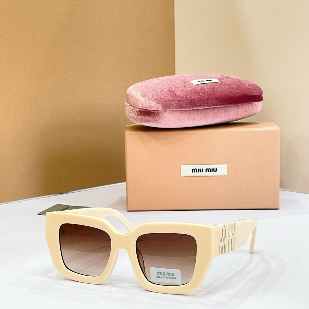 Miu Miu SMU B05 Sunglasses