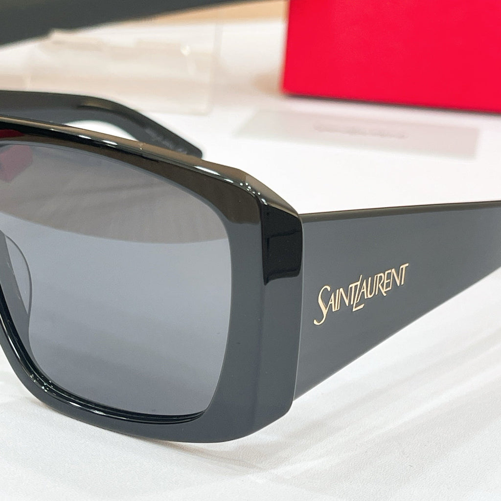 Saint Laurent SL 832 Sunglasses