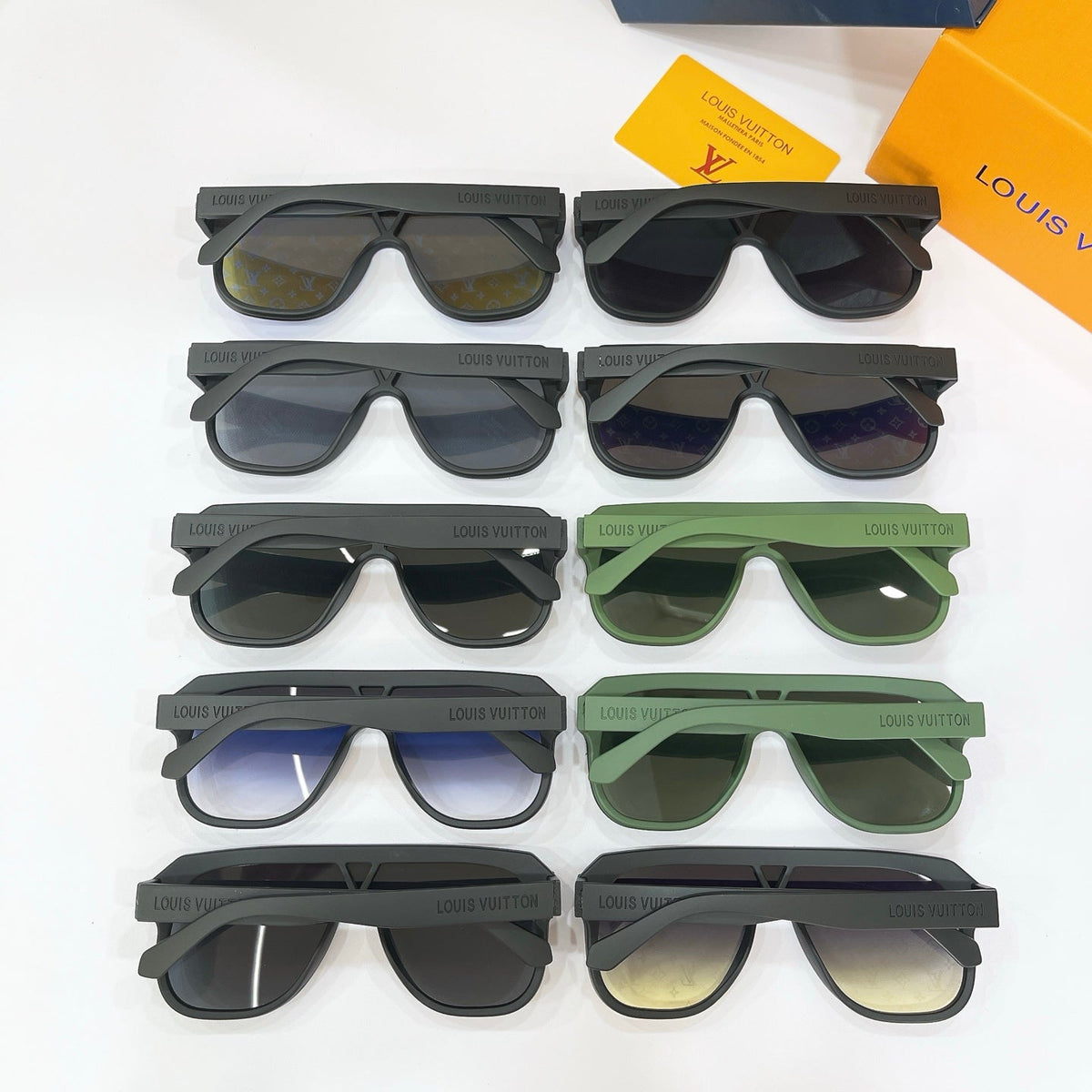 Louis Vuitton Z2878U Sunglasses