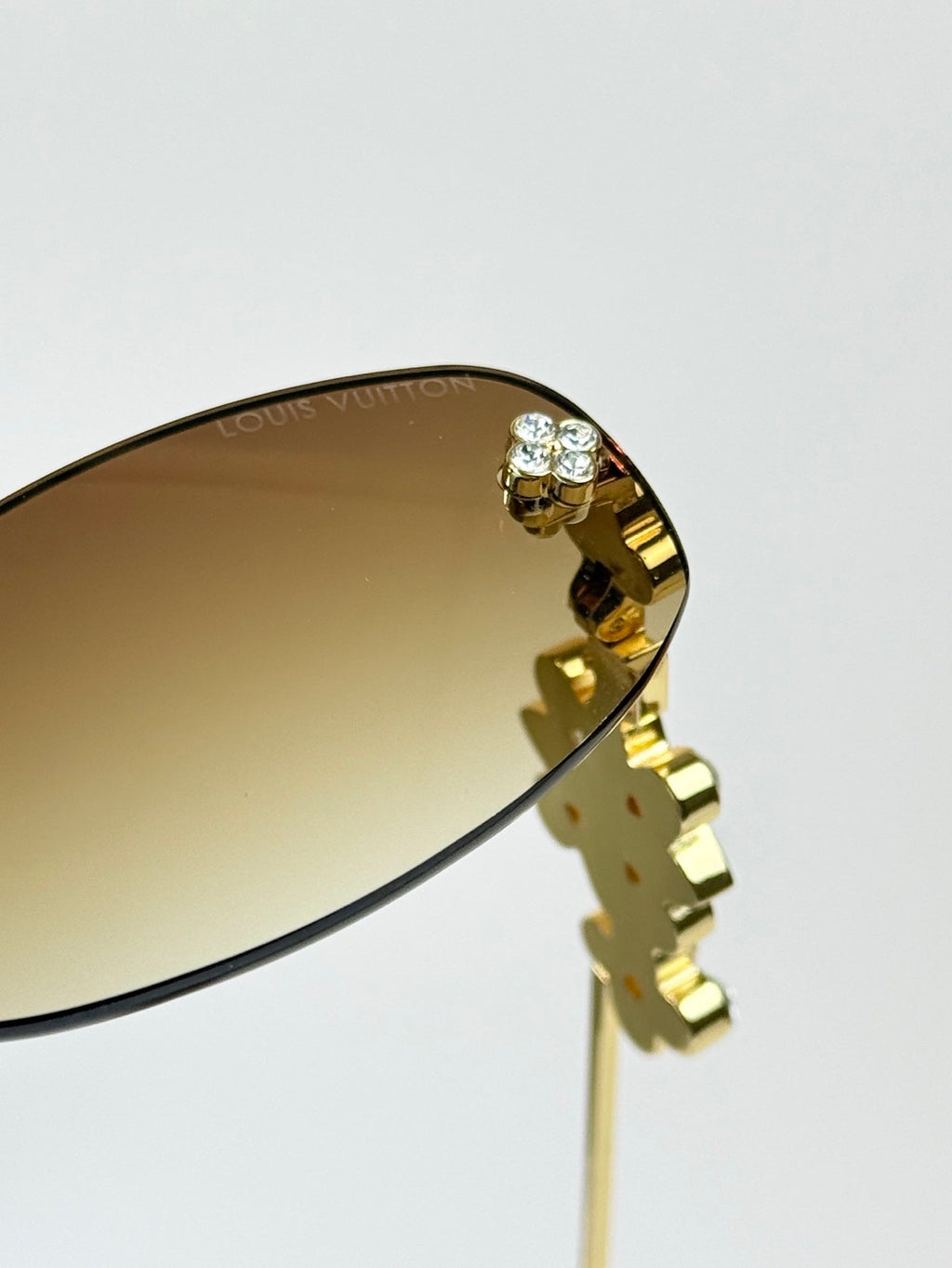 Louis Vuitton Z3186U Sunglasses