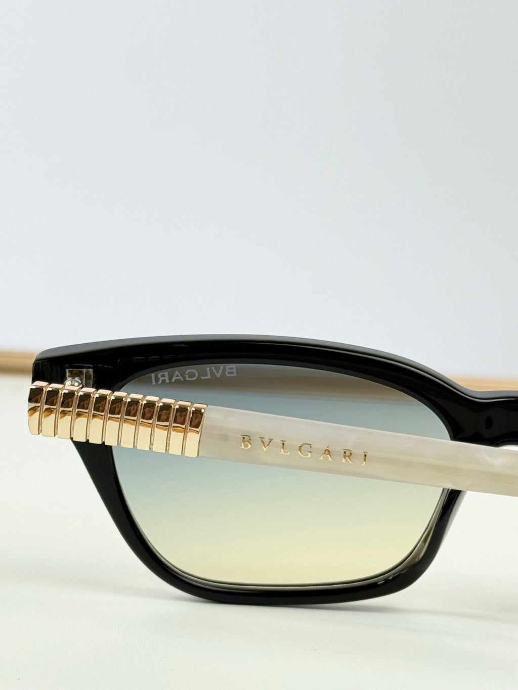 Bvlgari BV40098I Sunglasses