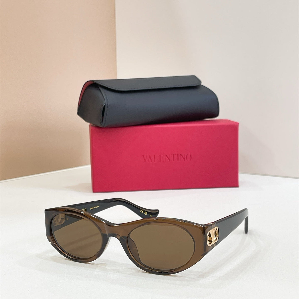 Valentino VG0015S Sunglasses