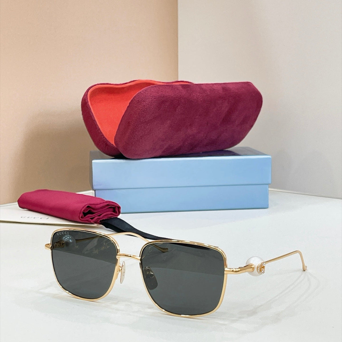 Gucci GG2321S Sunglasses