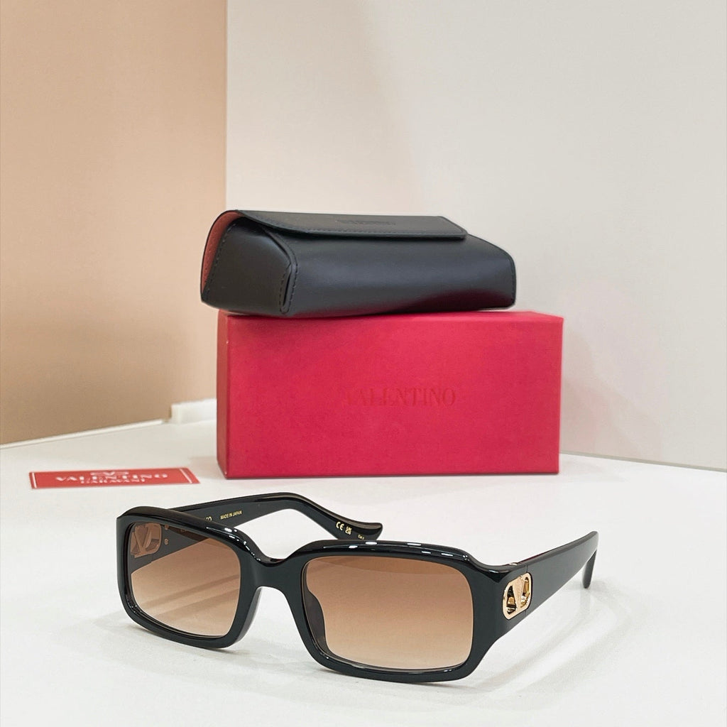 Valentino VG0016S Sunglasses